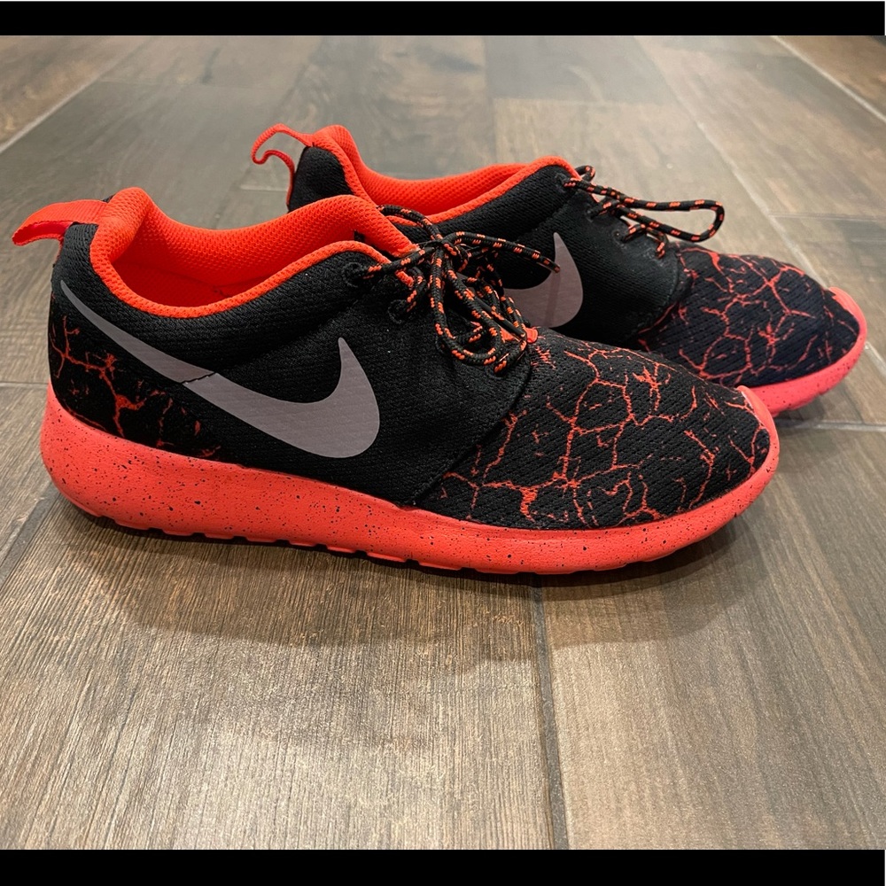 Kids Nike Roshe sneakers